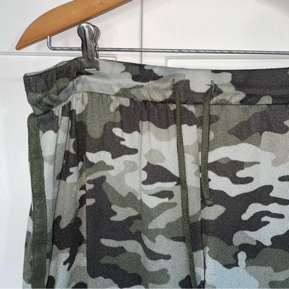 Lucky Brand Green Camo Army PJ Pajama Sets Soft Comfy Pants Tank Tee L - Picture 14 of 15